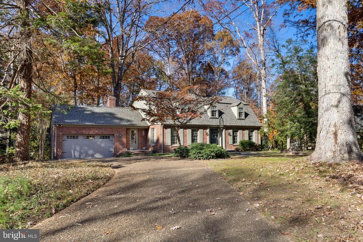 Attached, Exterior, Facade, Brick Facade, Cape Cod