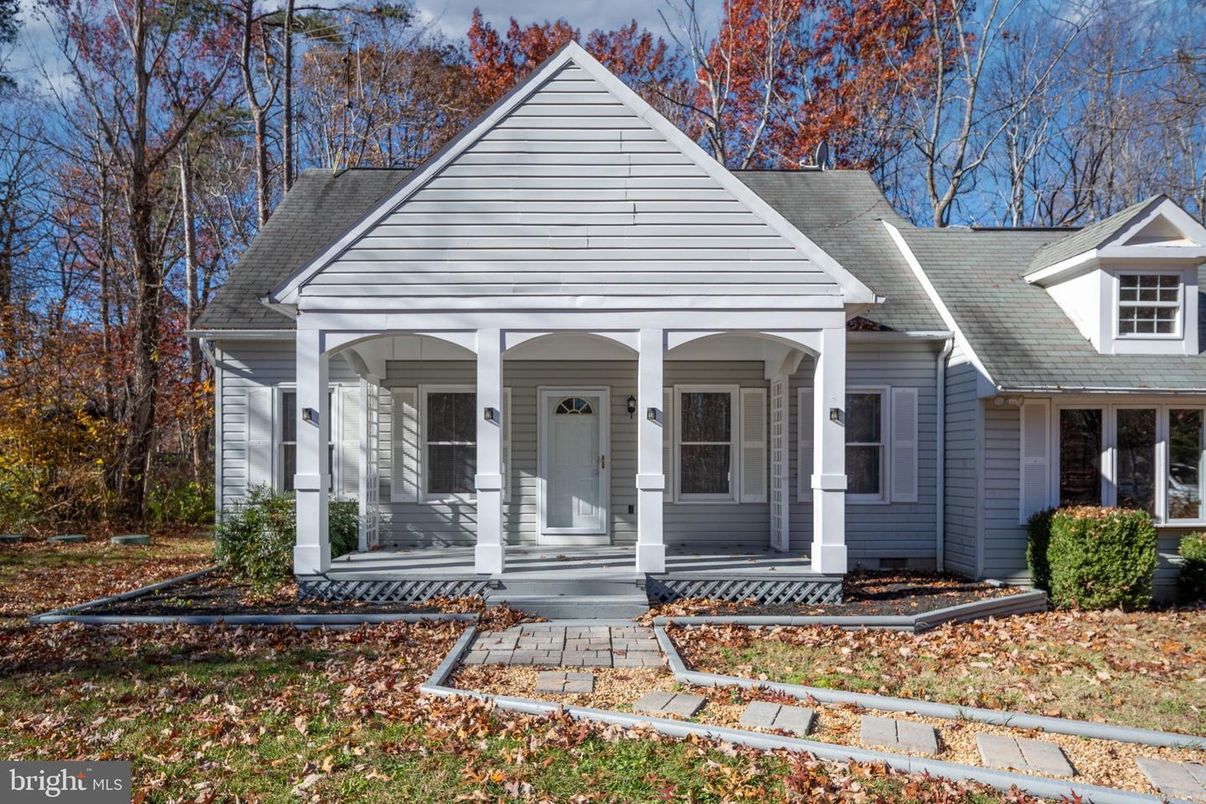 Exterior, Facade, Cape Cod