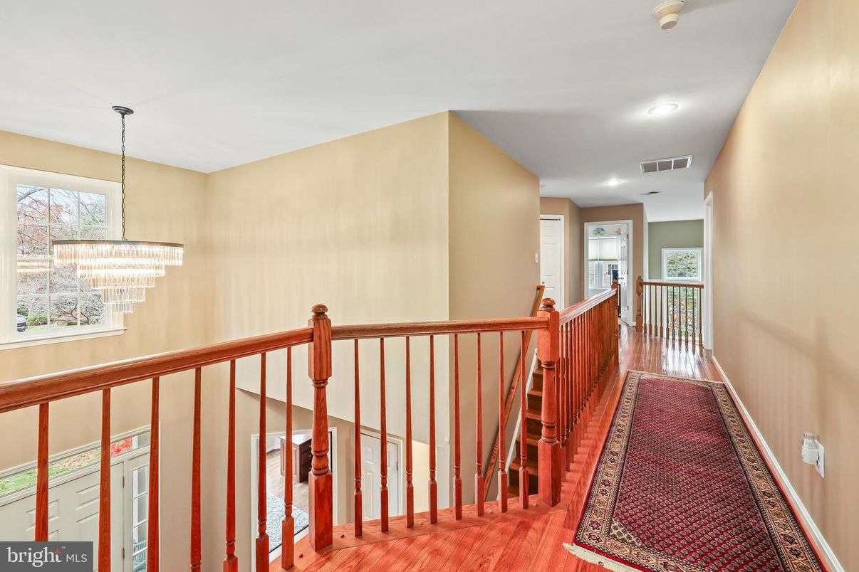 Chandelier, Interior, Recessed Lighting, Wood Texture Flooring