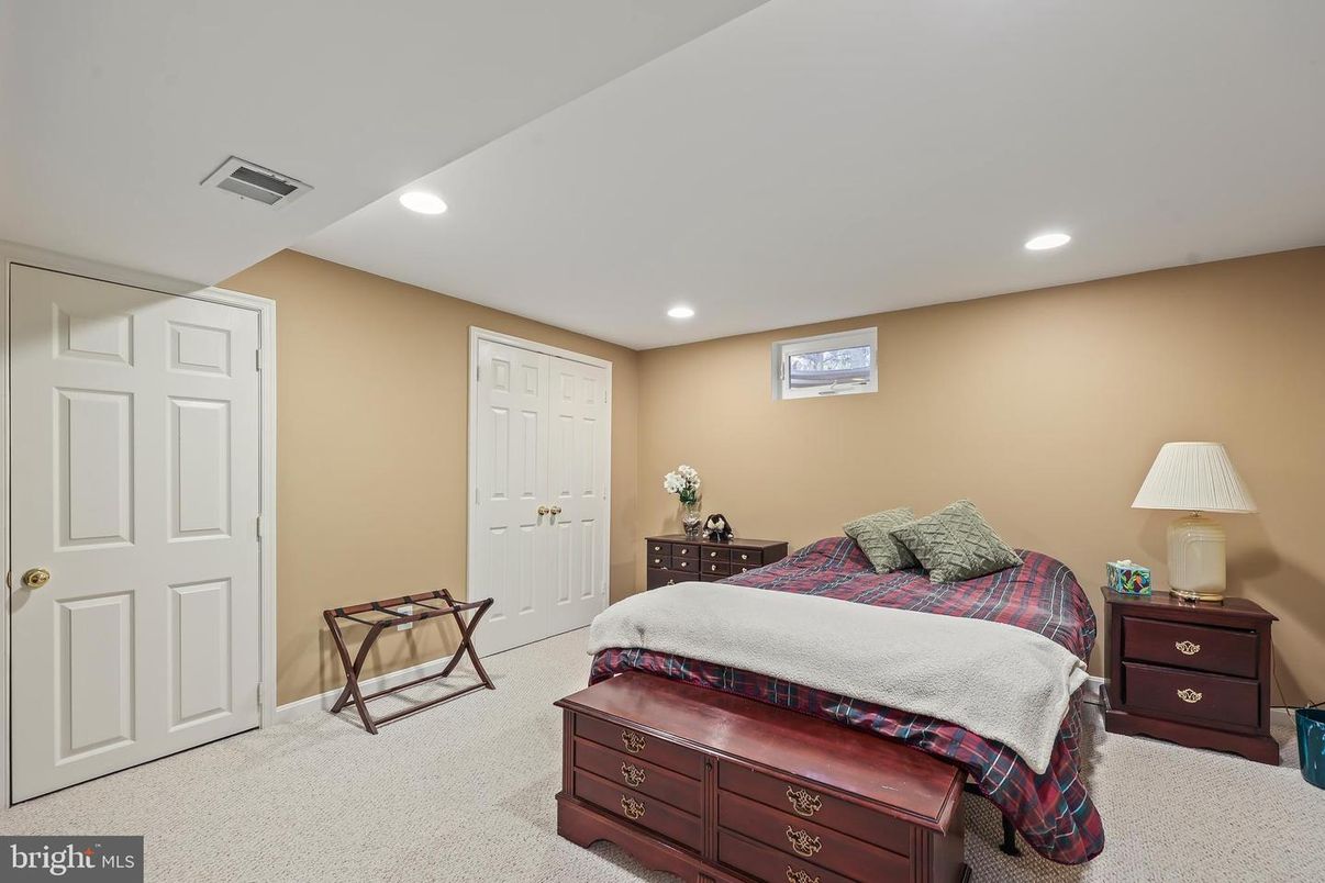 Bedroom, Interior, Recessed Lighting
