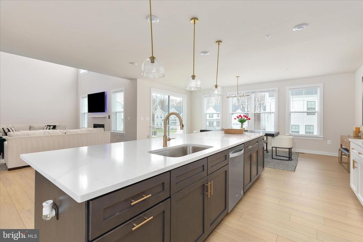 Interior, Kitchen, Pendant Lights, Recessed Lighting, Wood Texture Flooring