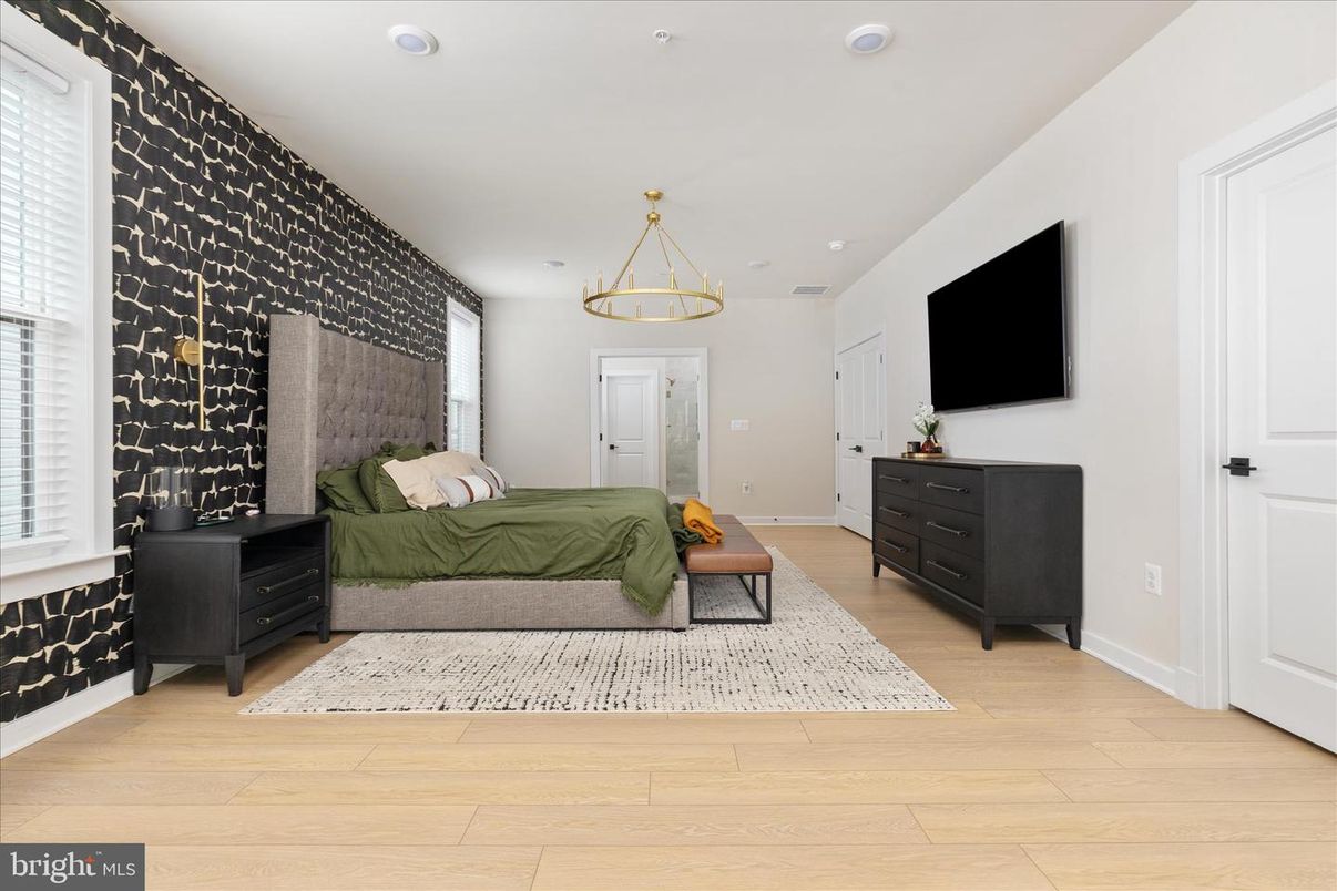 Bedroom, Interior, Pendant Lights, Recessed Lighting, Wood Texture Flooring