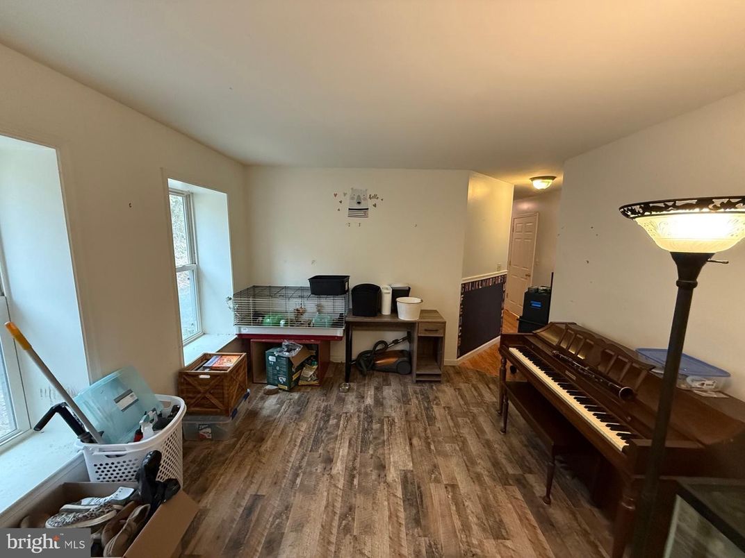 Home Office, Interior, Piano, Wood Texture Flooring