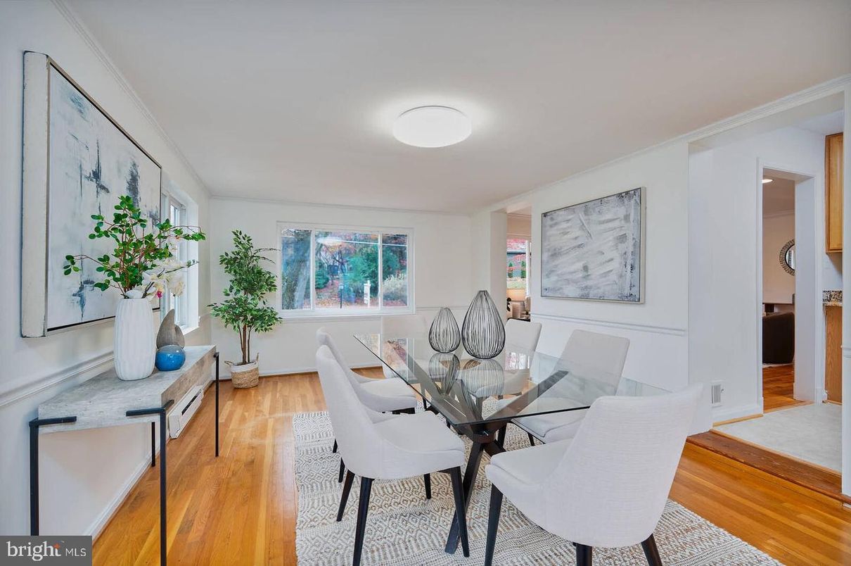 Dining room, Interior, Wood Texture Flooring