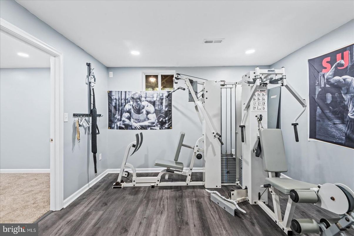 Fitness Equipment, Gym, Interior, Recessed Lighting, Wood Texture Flooring