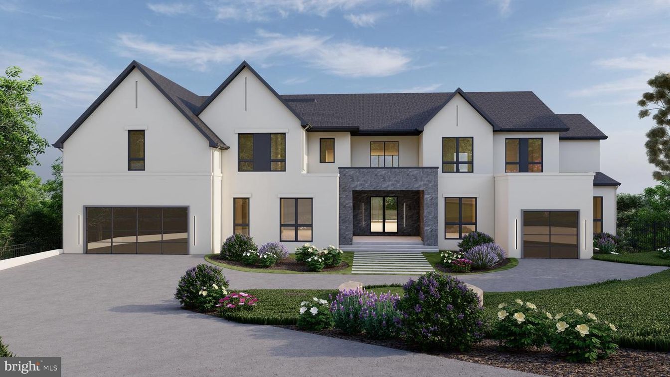 Attached, Exterior, Facade, Farmhouse