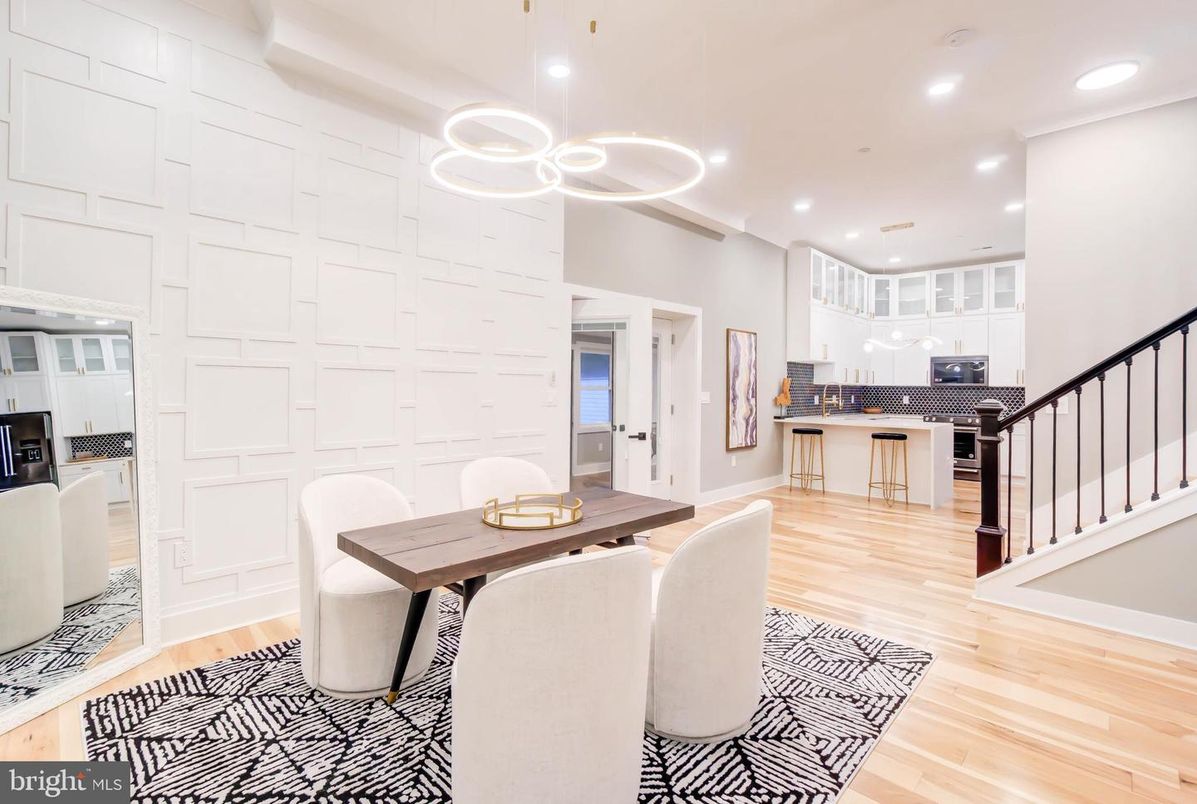 Dining room, Interior, Kitchen, Pendant Lights, Recessed Lighting, Wood Texture Flooring
