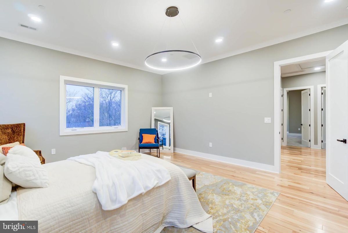 Bedroom, Interior, Pendant Lights, Recessed Lighting, Wood Texture Flooring