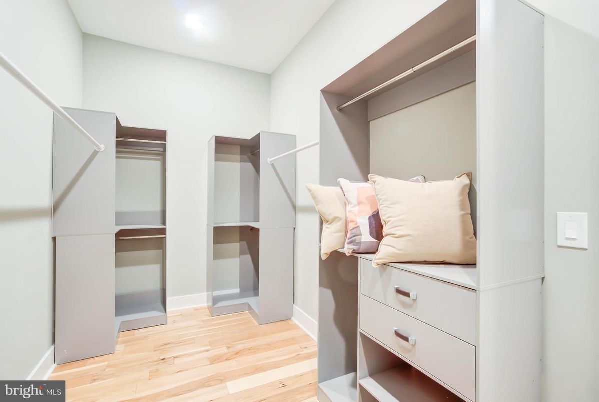 Interior, Recessed Lighting, Walk-in Closets, Wood Texture Flooring