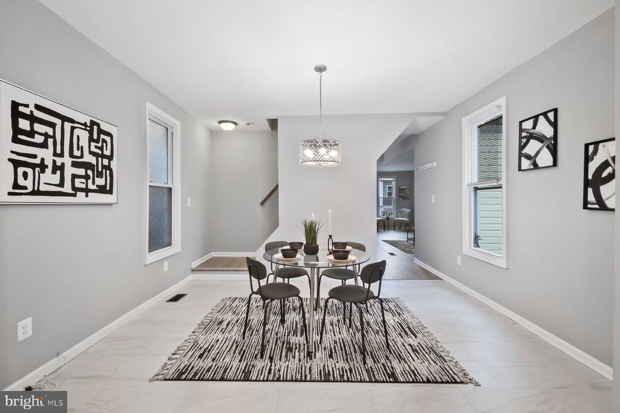 Chandelier, Dining room, Interior, Marble, Pendant Lights