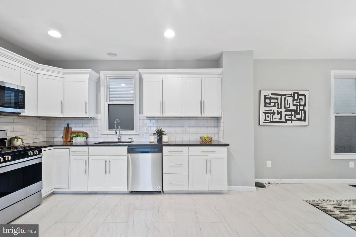 Interior, Kitchen, Marble, Recessed Lighting, Stainless Steel Appliances