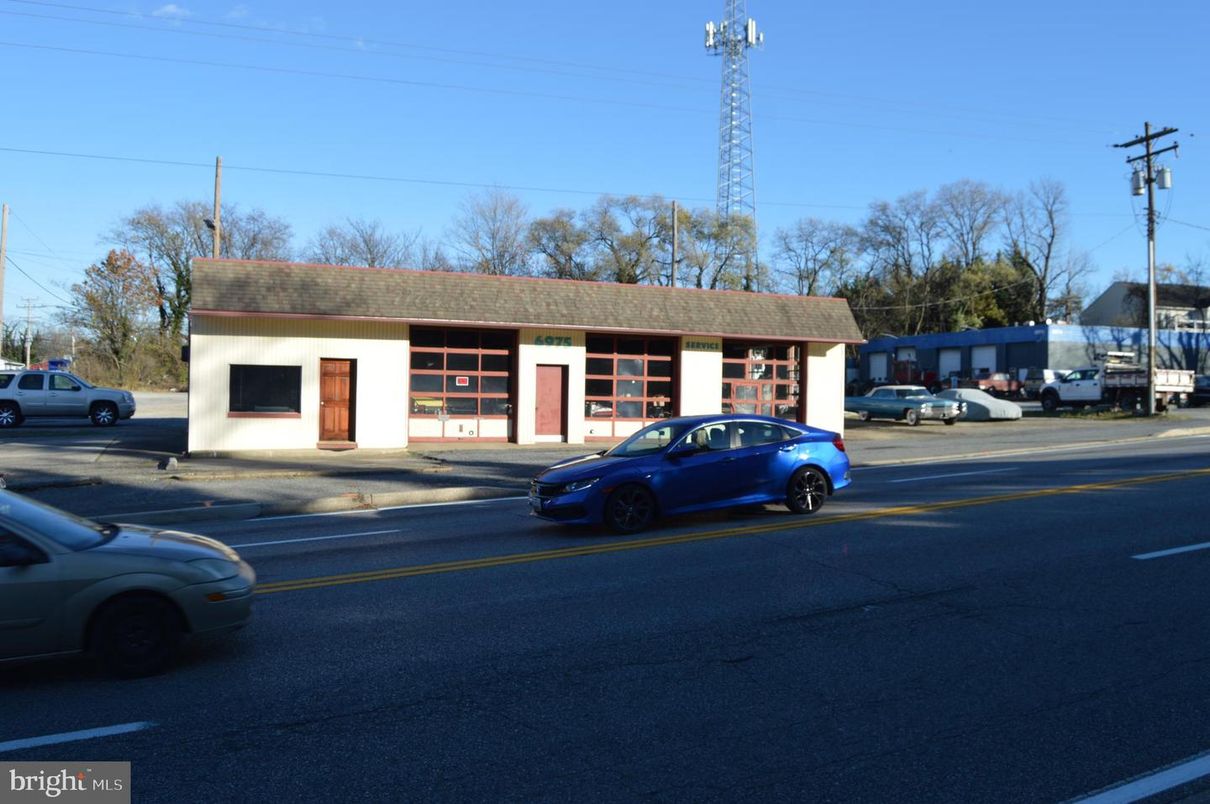 Exterior, Facade, Cape Cod