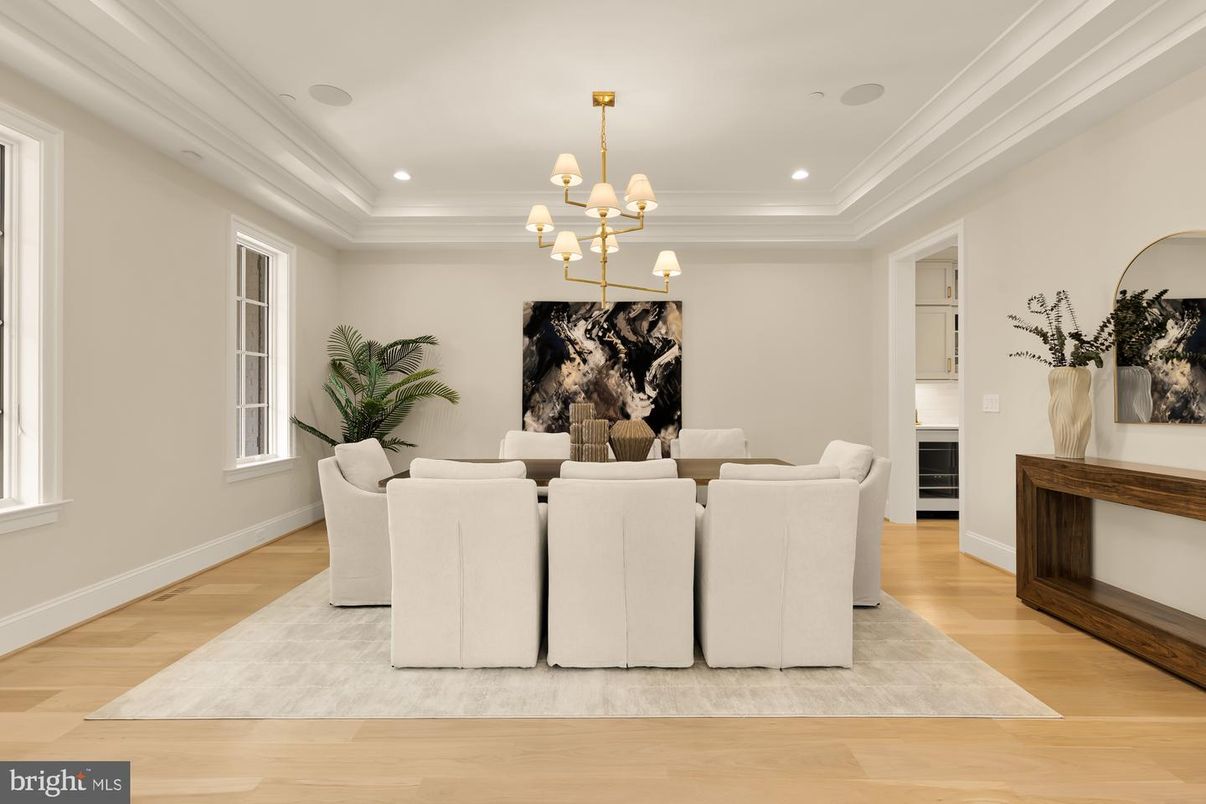 Chandelier, Dining room, Interior, Recessed Lighting, Wood Texture Flooring