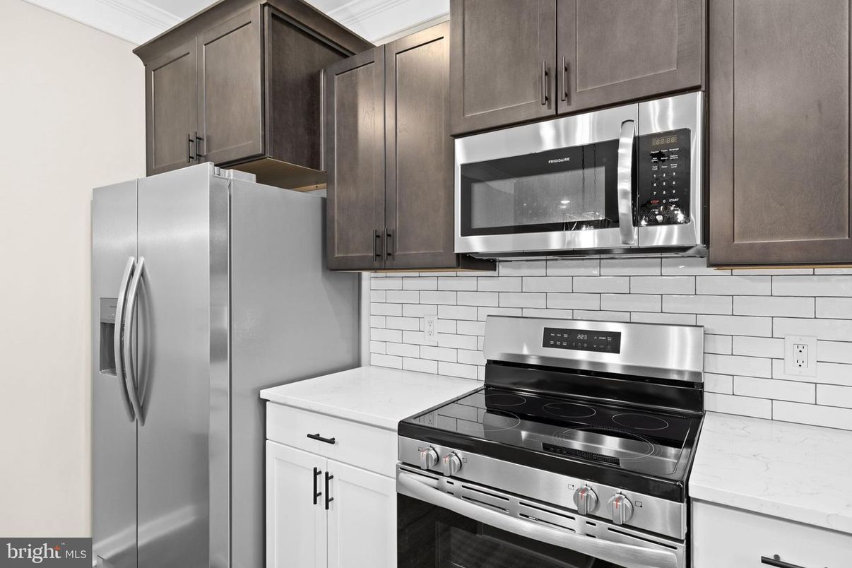 Interior, Kitchen, Stainless Steel Appliances