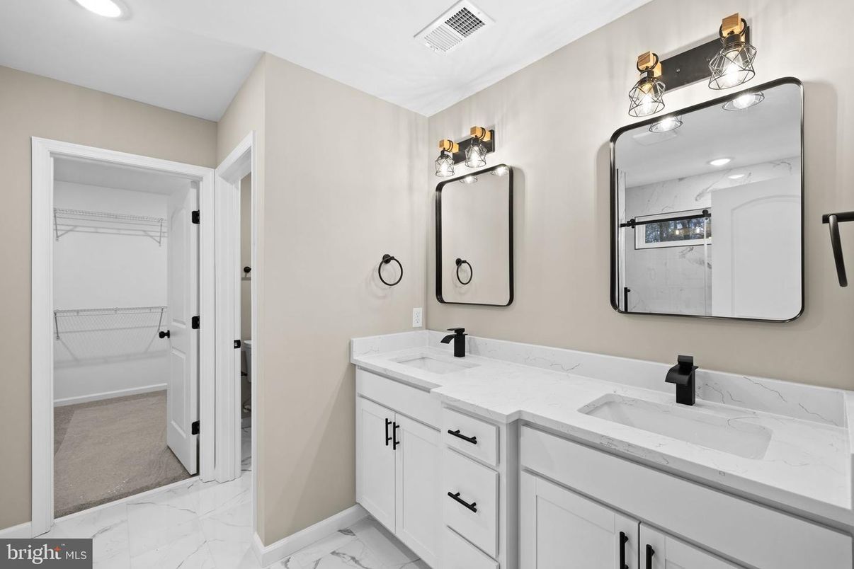 Bathroom, Dual Sink Vanities, Interior, Marble, Recessed Lighting
