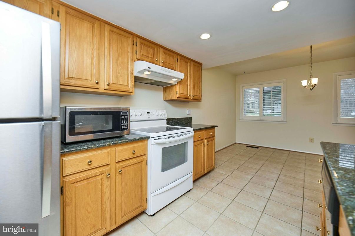 Interior, Kitchen, Pendant Lights, Recessed Lighting
