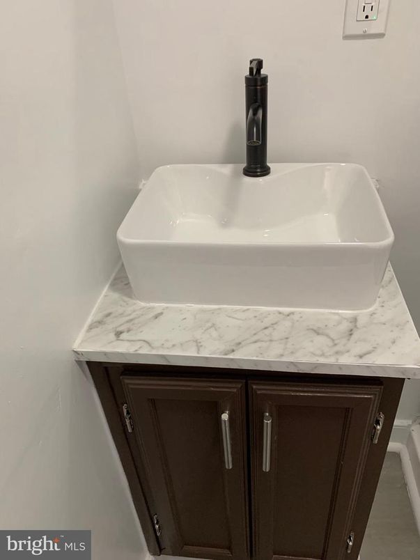 Bathroom, Free Standing Baths, Interior