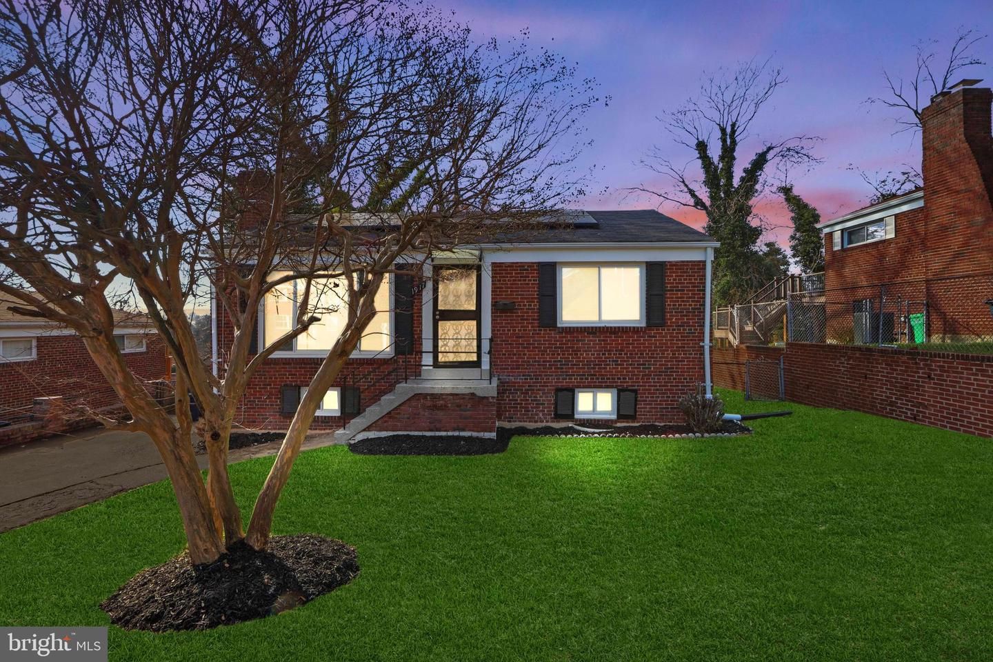 Backyard, Exterior, Facade, Brick Facade, Split Level