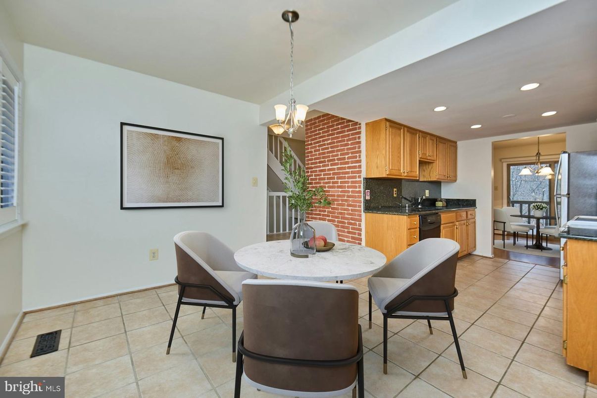 Dining room, Interior, Kitchen, Pendant Lights, Recessed Lighting, Stone Walls