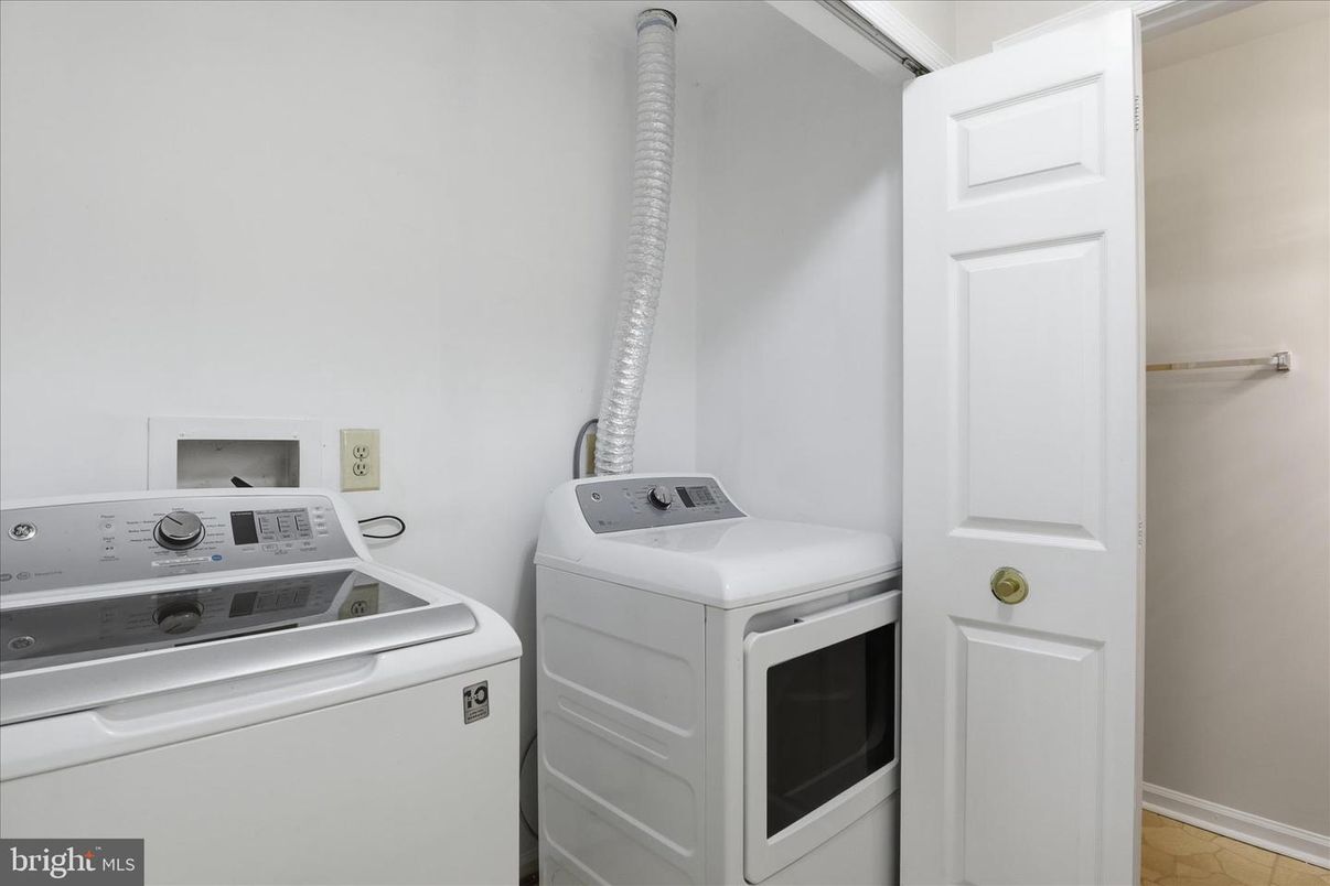 Interior, Utility Closets, Washer