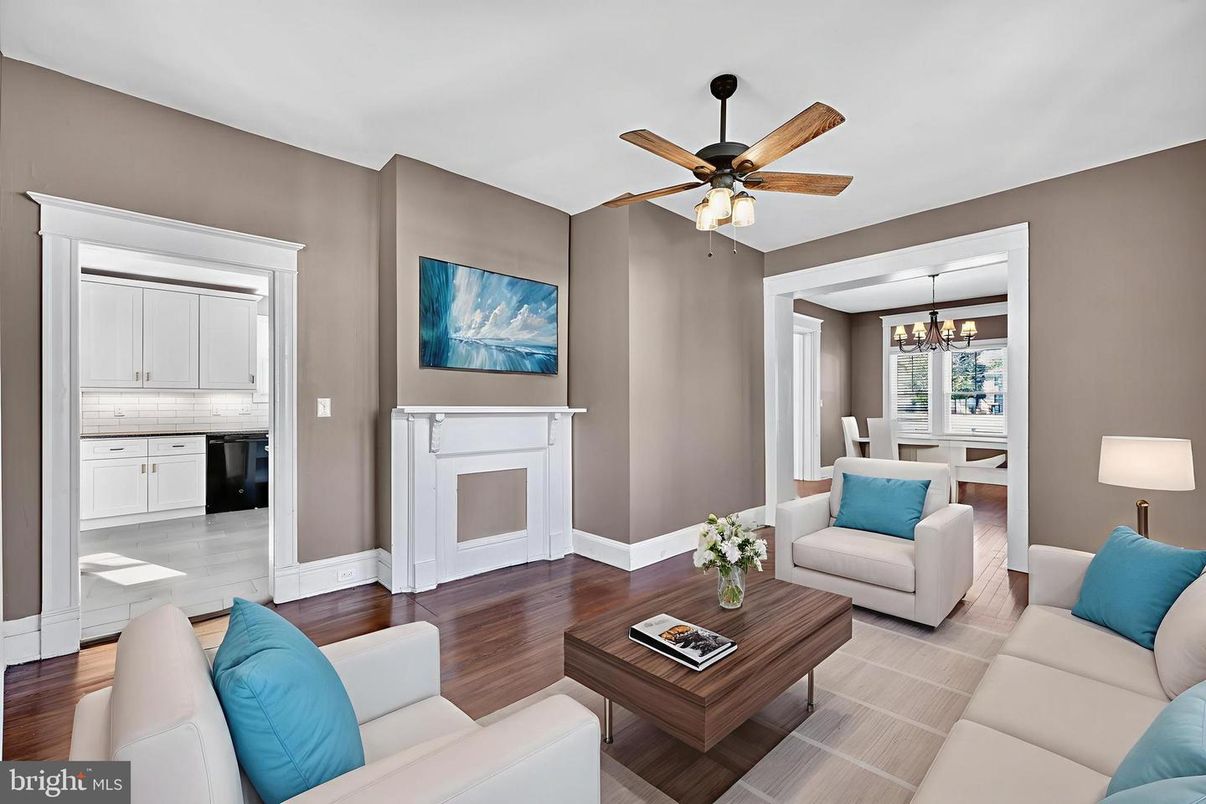 Chandelier, Dining room, Interior, Living room, Wood Texture Flooring