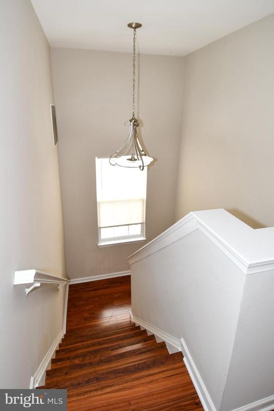 Interior, Pendant Lights, Wood Texture Flooring