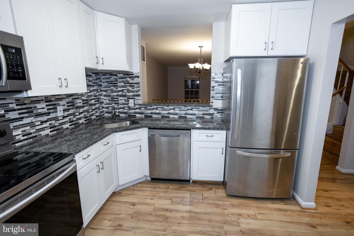 Chandelier, Interior, Kitchen, Stainless Steel Appliances, Wood Texture Flooring
