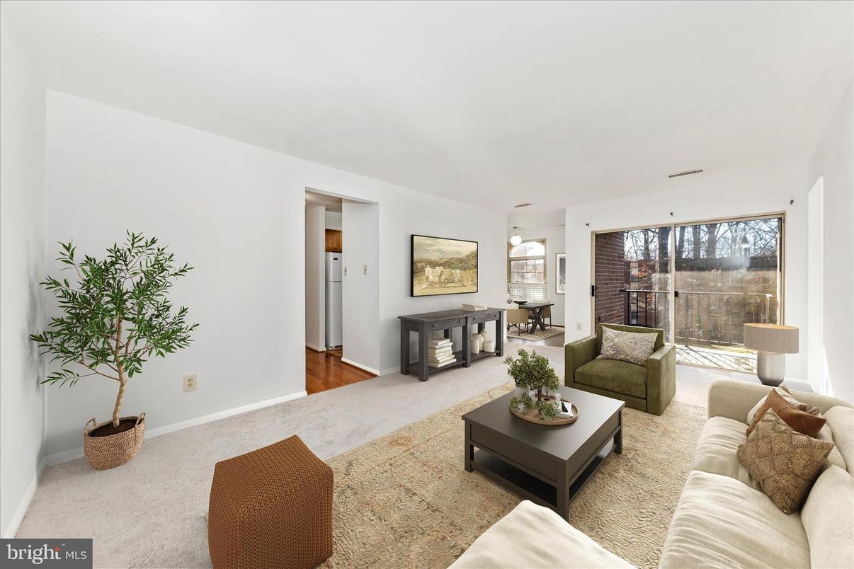 Interior, Living room, Pendant Lights, Wood Texture Flooring