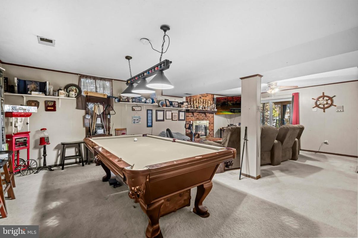 Billiard Table, Game Room, Interior, Pendant Lights