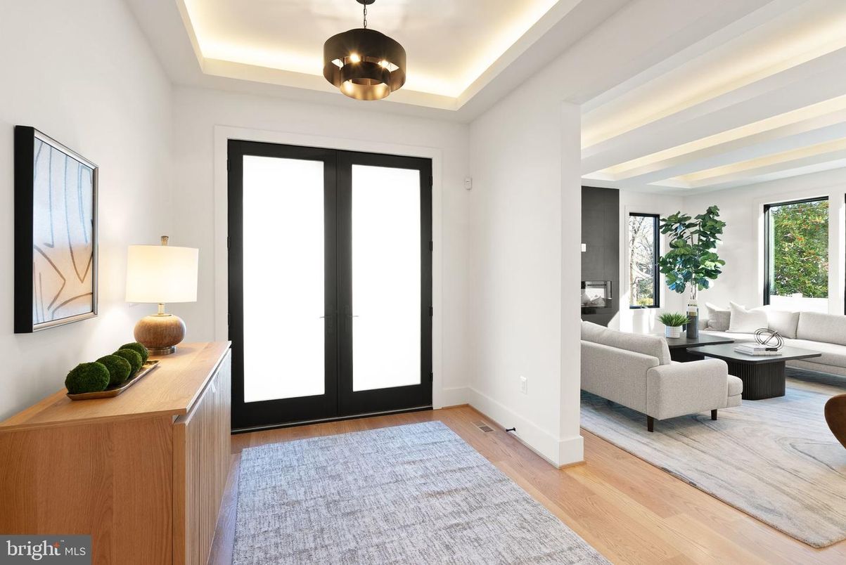 Interior, Living room, Pendant Lights, Wood Texture Flooring