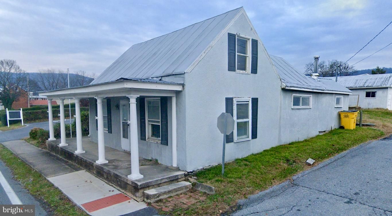 Exterior, Solar Panels