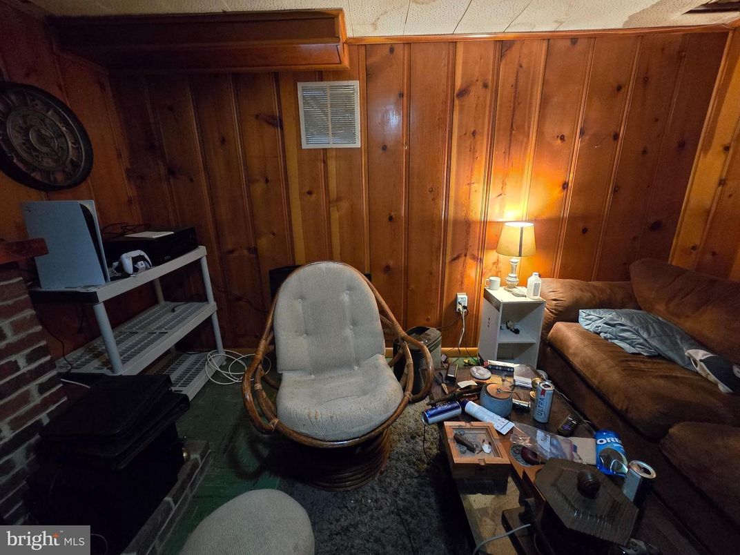 Interior, Wooden Walls
