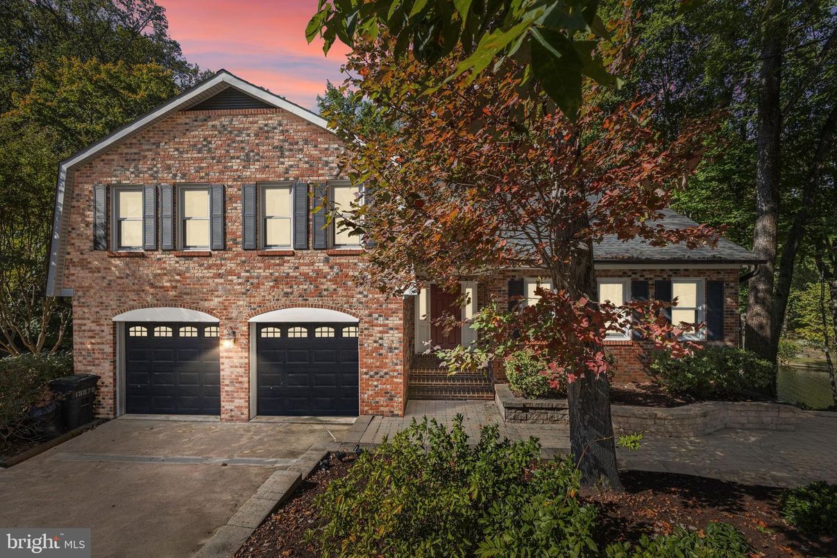 Attached, Exterior, Facade, Brick Facade, Brick Traditional