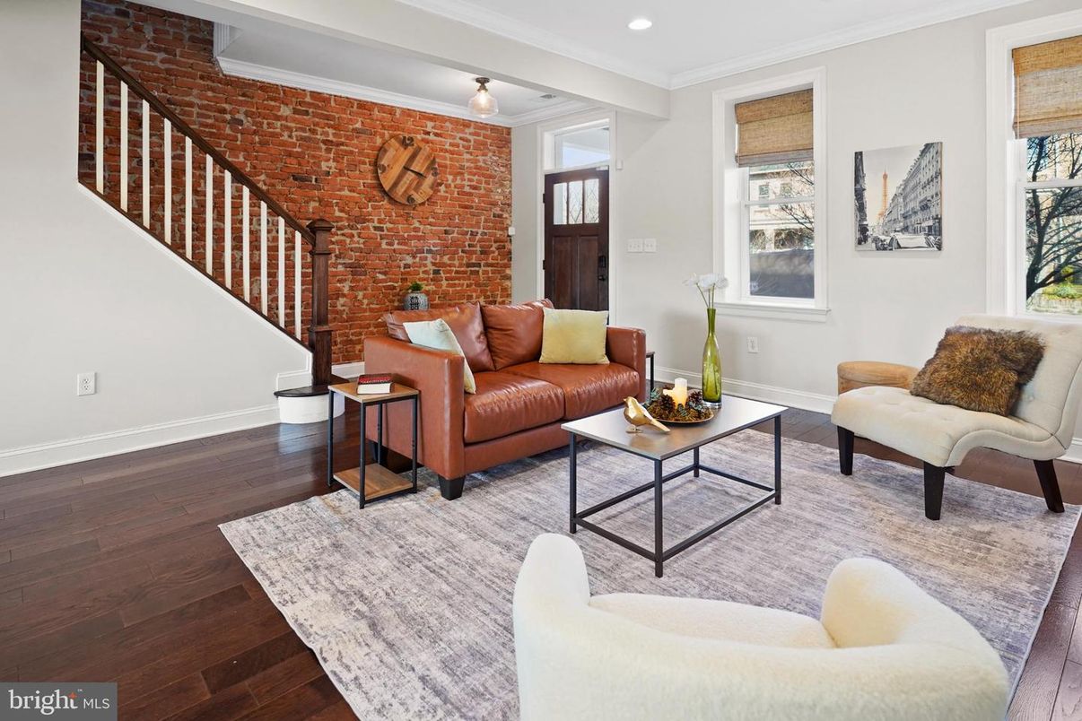 Interior, Living room, Recessed Lighting, Stone Walls, Wood Texture Flooring