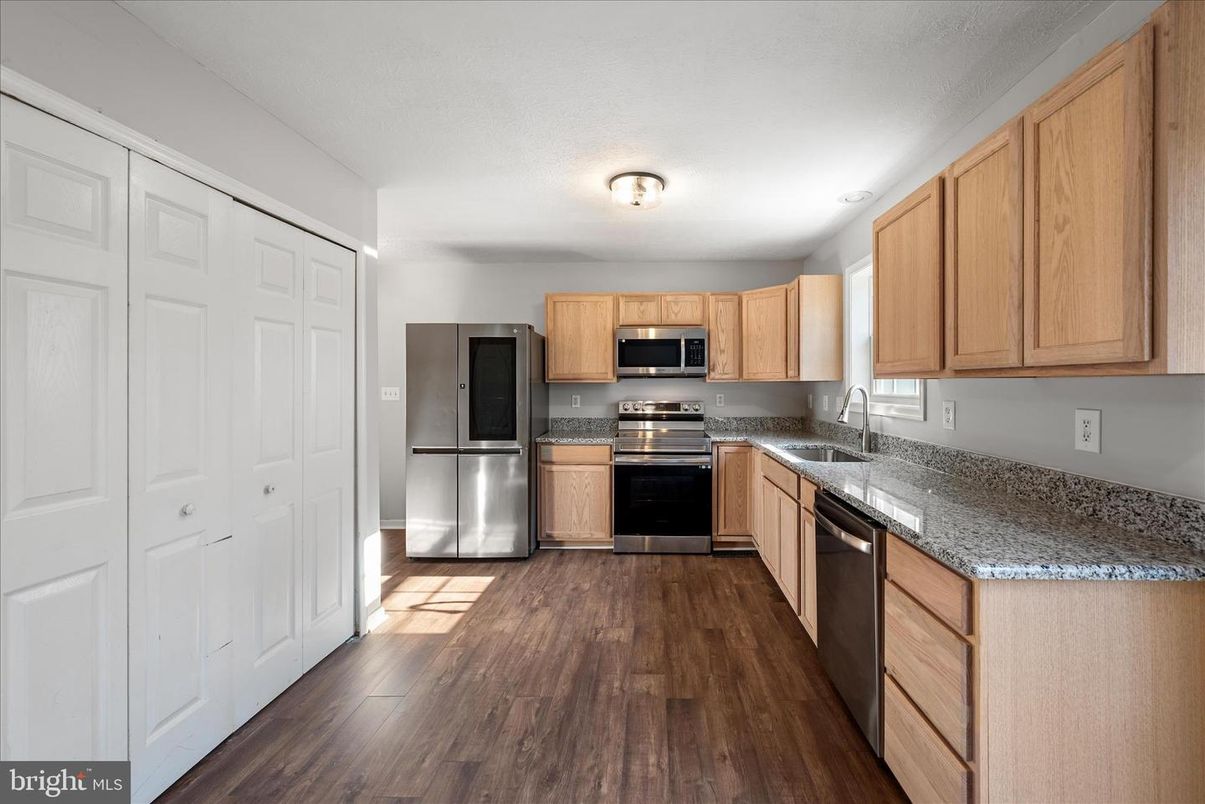 Interior, Kitchen, Stainless Steel Appliances, Wood Texture Flooring