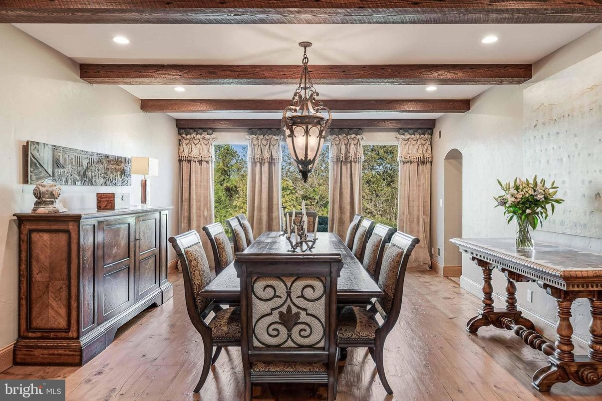 Dining room, Interior, Pendant Lights, Recessed Lighting, Wooden Beams, Wood Texture Flooring