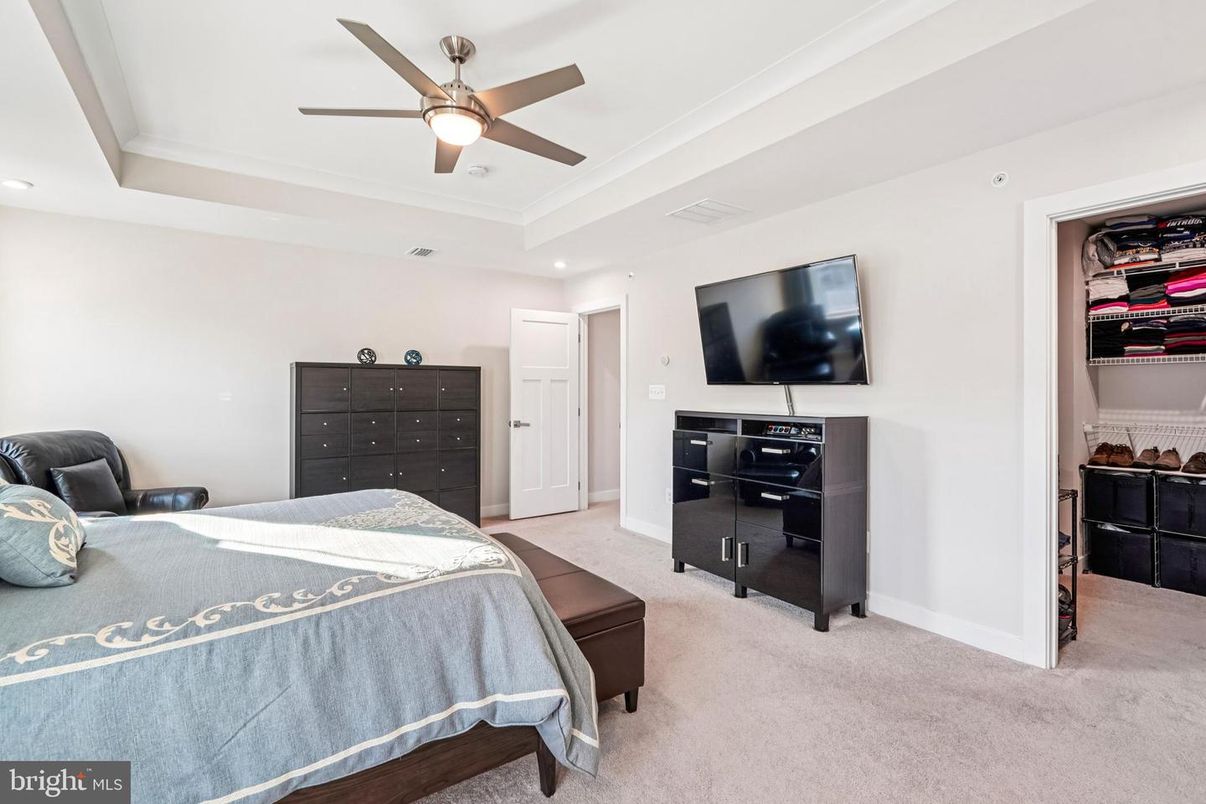 Bedroom, Interior, Recessed Lighting