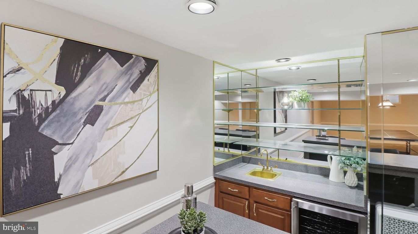 Interior, Recessed Lighting, Stainless Steel Appliances