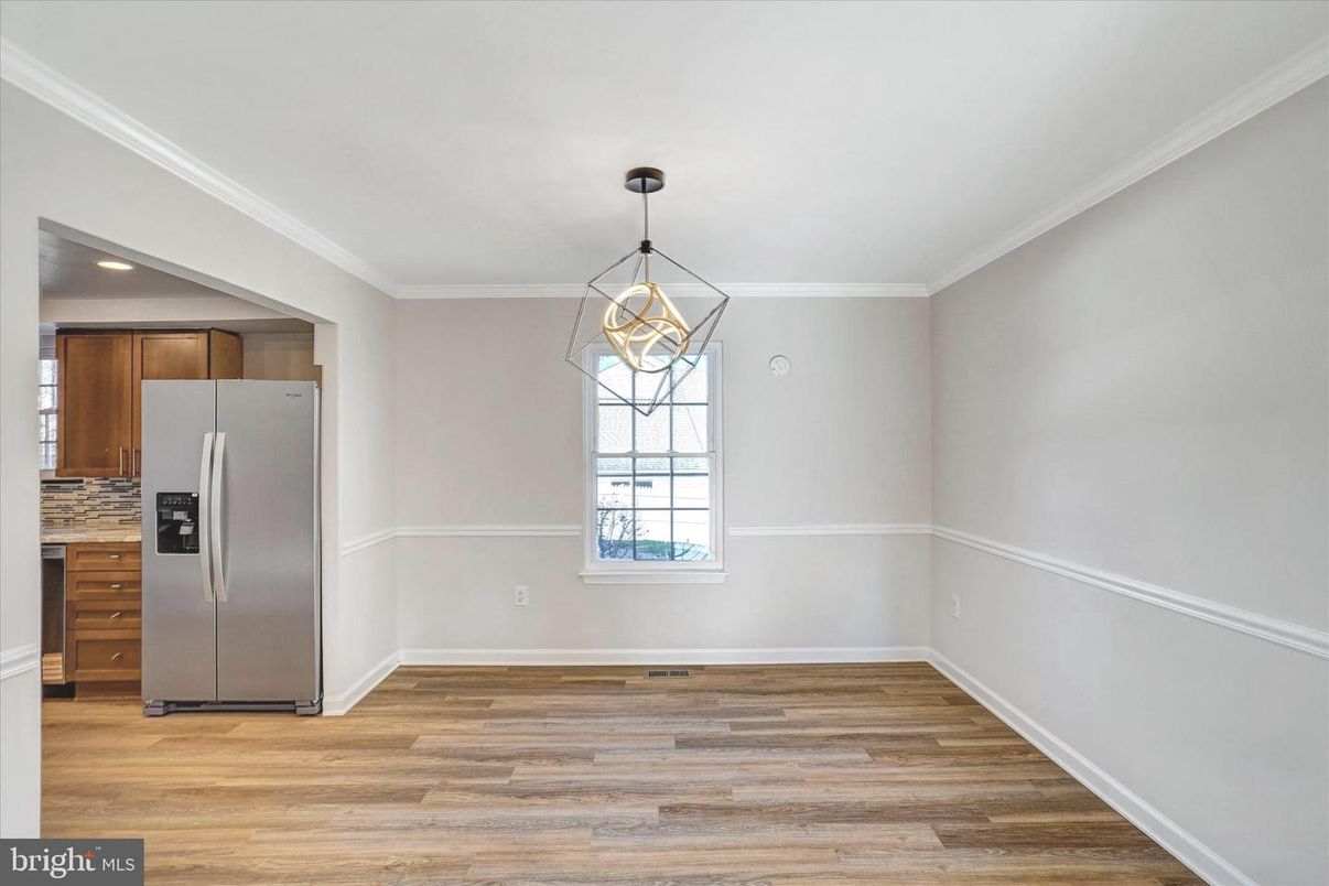 Empty room, Interior, Kitchen, Pendant Lights, Recessed Lighting, Wood Texture Flooring