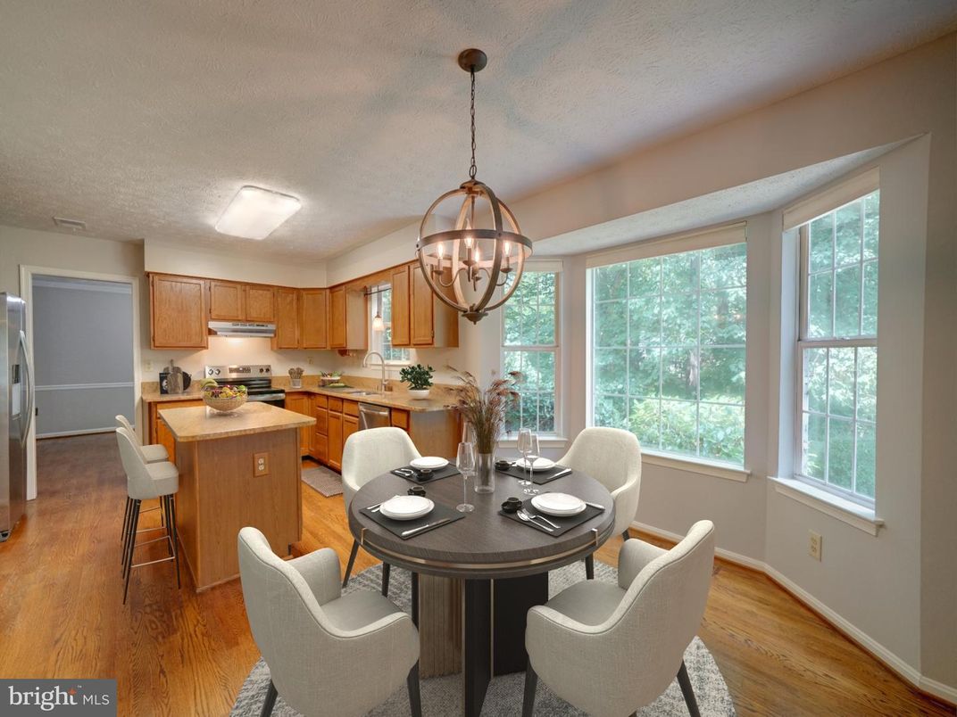 Chandelier, Dining room, Interior, Kitchen, Pendant Lights, Wood Texture Flooring
