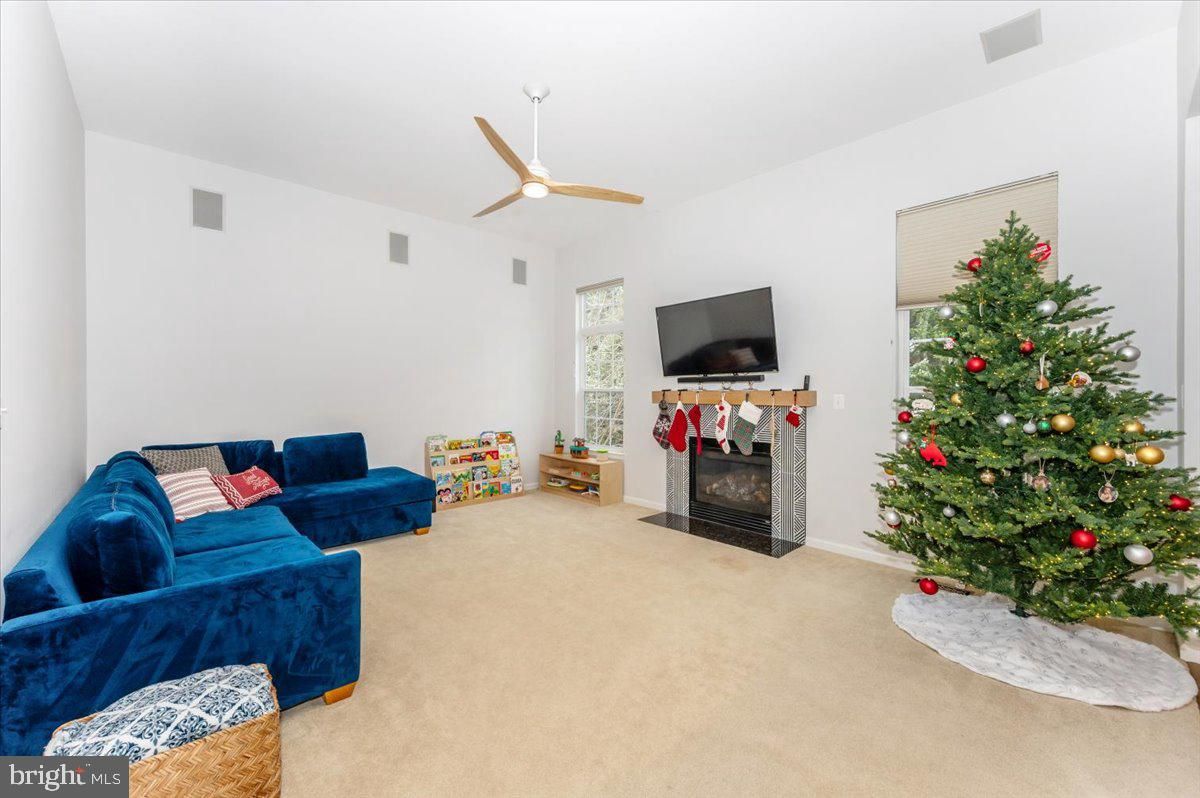 Fireplace, Interior, Living room