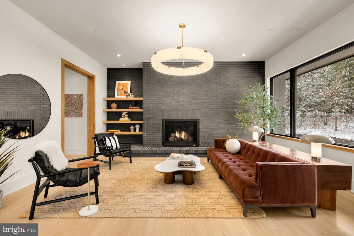 Fireplace, Interior, Living room, Pendant Lights, Recessed Lighting, Stone Walls, Wood Texture Flooring