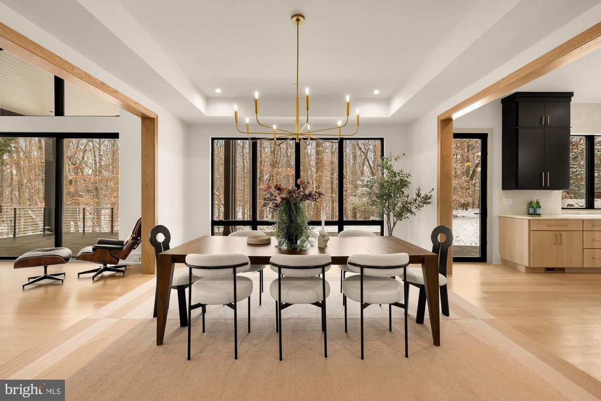 Chandelier, Dining room, Interior, Pendant Lights, Recessed Lighting, Wood Texture Flooring