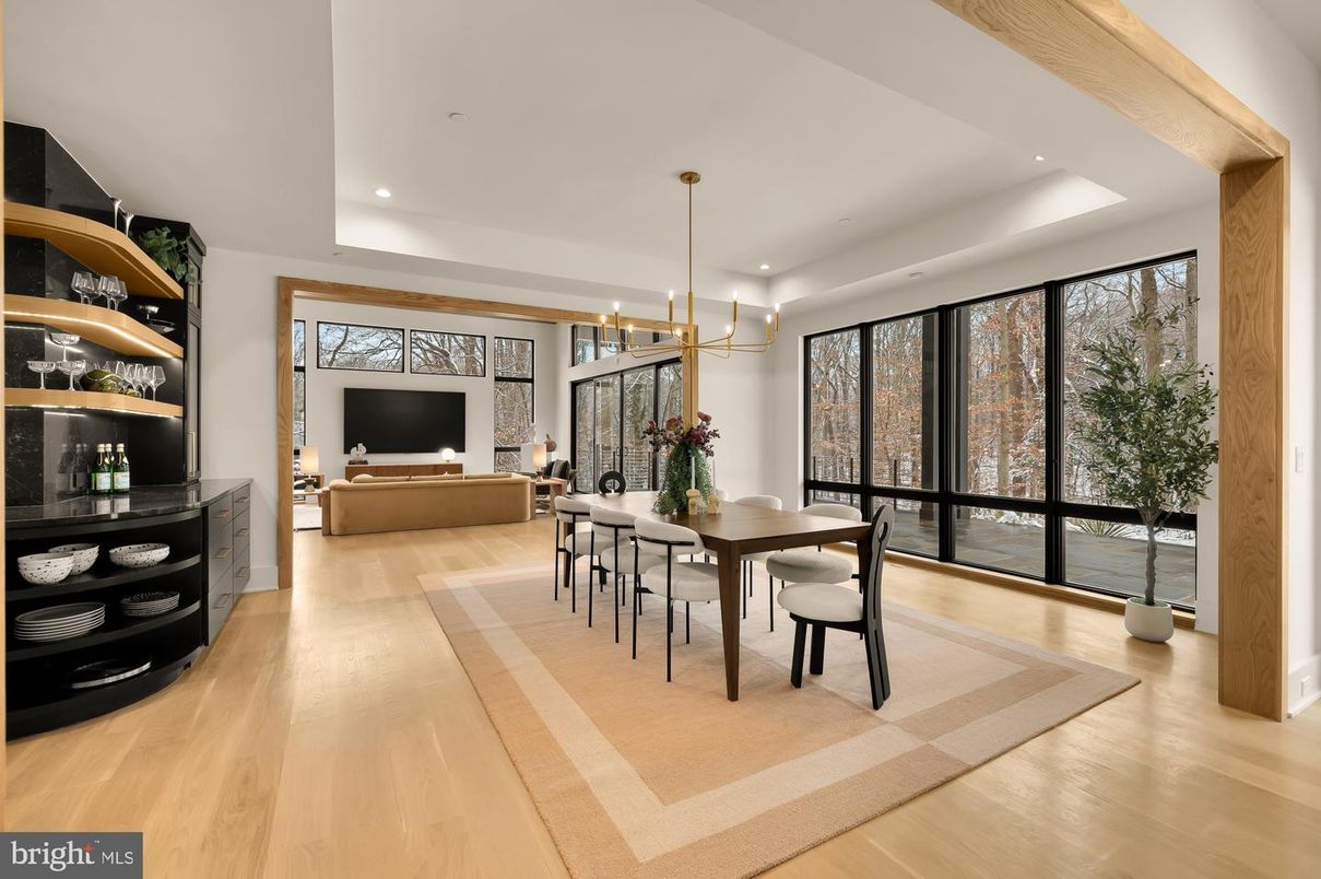 Dining room, Interior, Living room, Pendant Lights, Recessed Lighting, Wood Texture Flooring