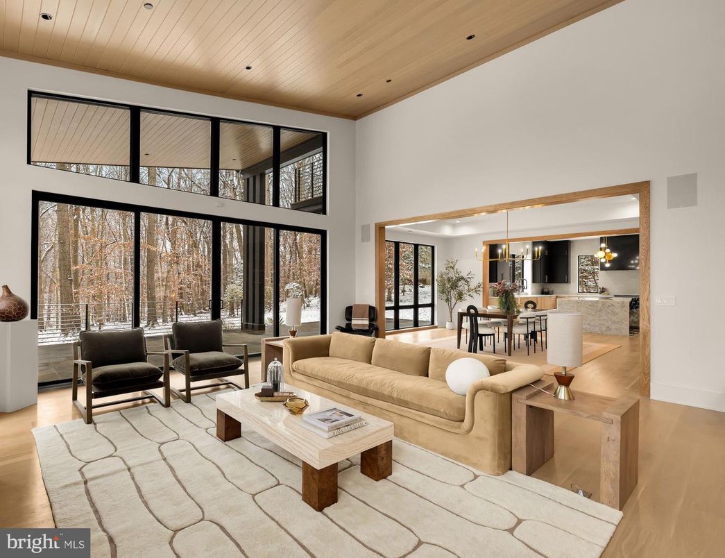 Dining room, Interior, Living room, Pendant Lights, Recessed Lighting, Wooden Ceilings, Wood Texture Flooring