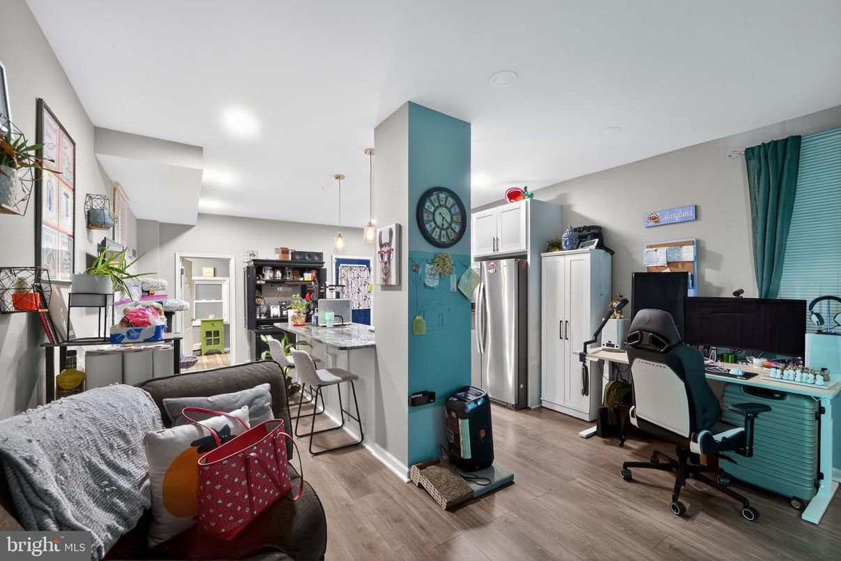 Home Office, Interior, Pendant Lights, Recessed Lighting, Wood Texture Flooring