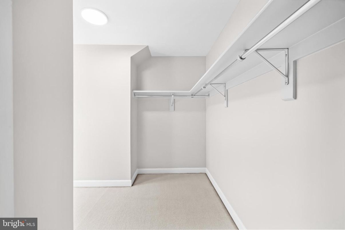 Interior, Recessed Lighting, Walk-in Closets