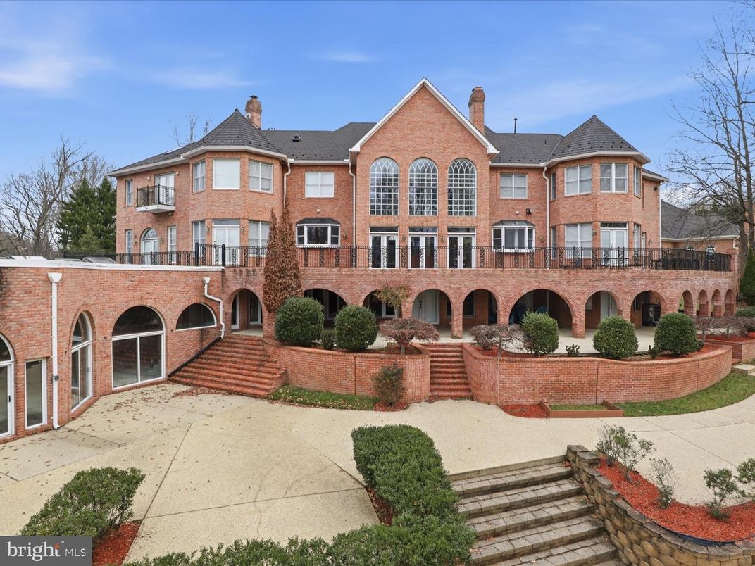 Exterior, Facade, Brick Facade, French Provincial