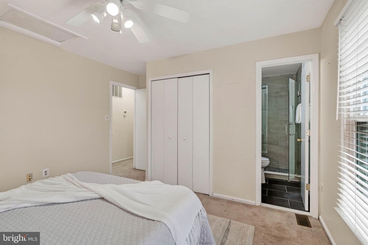 Bathroom, Bedroom, Glass Shower, Interior