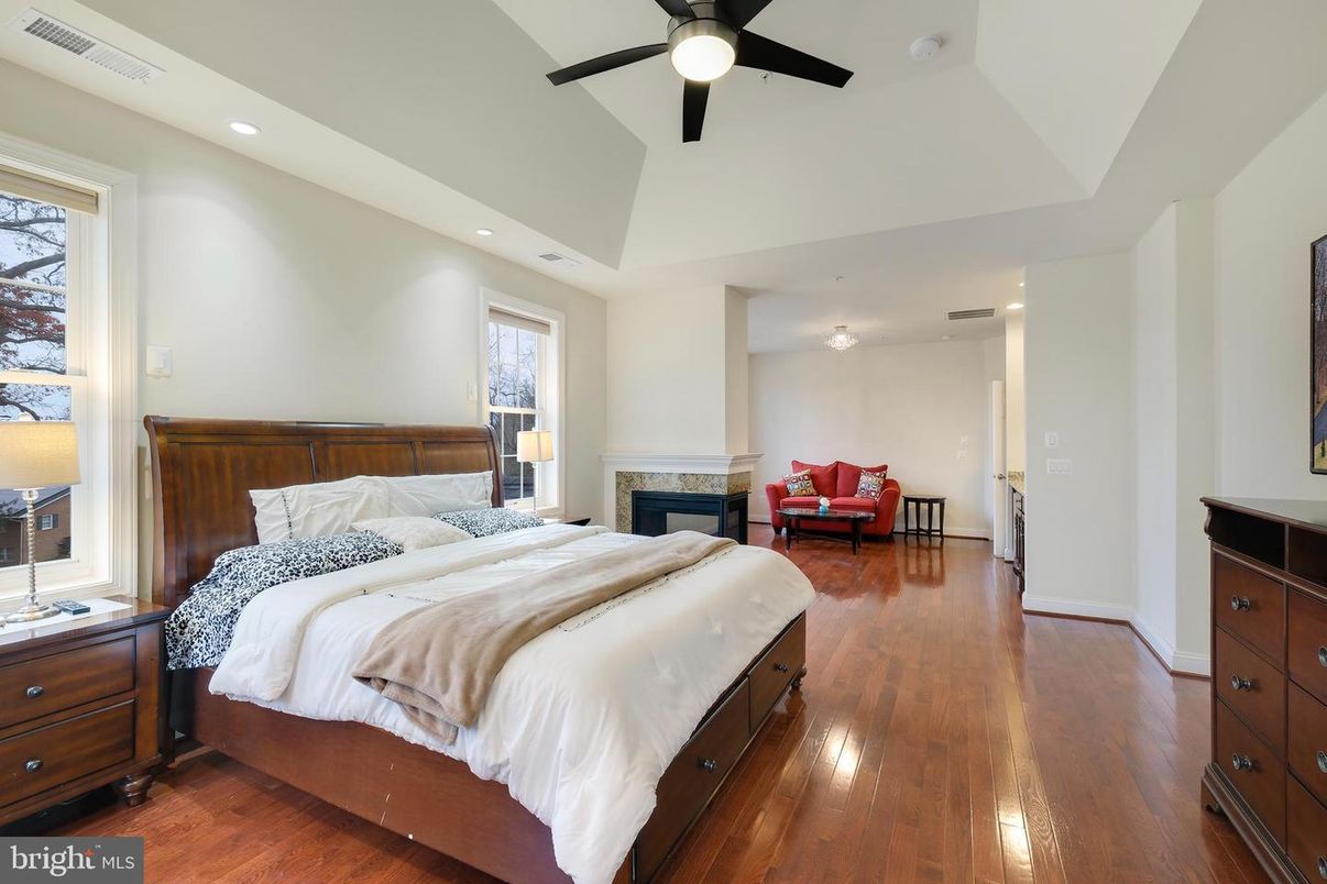 Bedroom, Fireplace, Interior, Recessed Lighting, Wood Texture Flooring